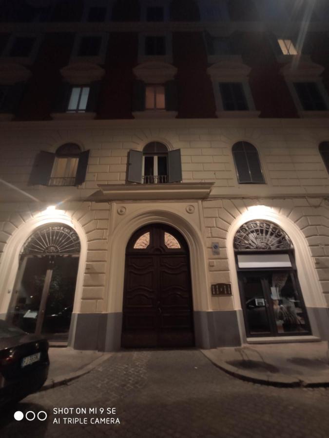 Double B Ferruccio I Bed & Breakfast โรม ภายนอก รูปภาพ