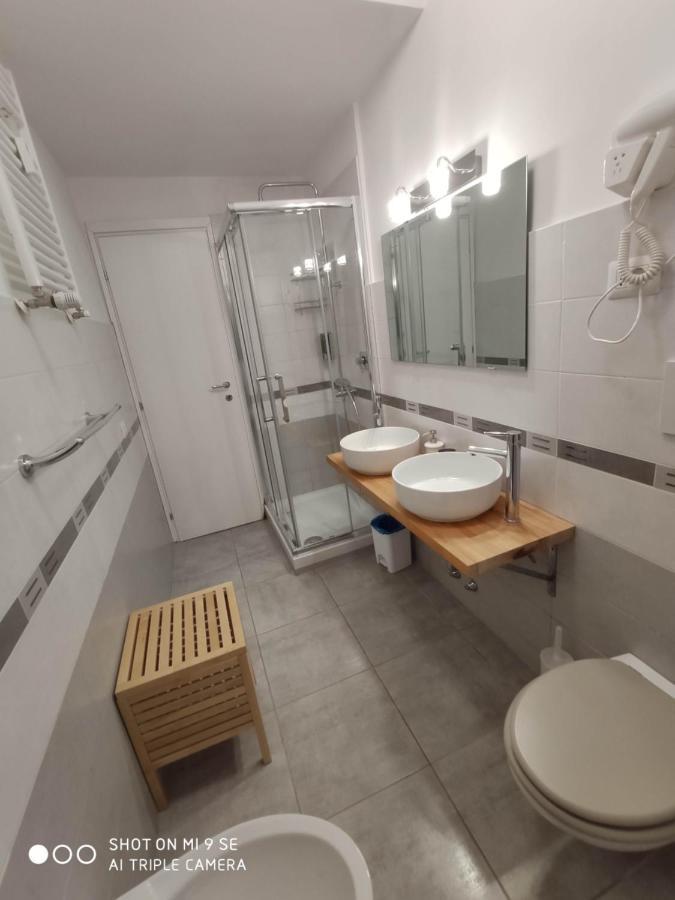 Double B Ferruccio I Bed & Breakfast โรม ภายนอก รูปภาพ